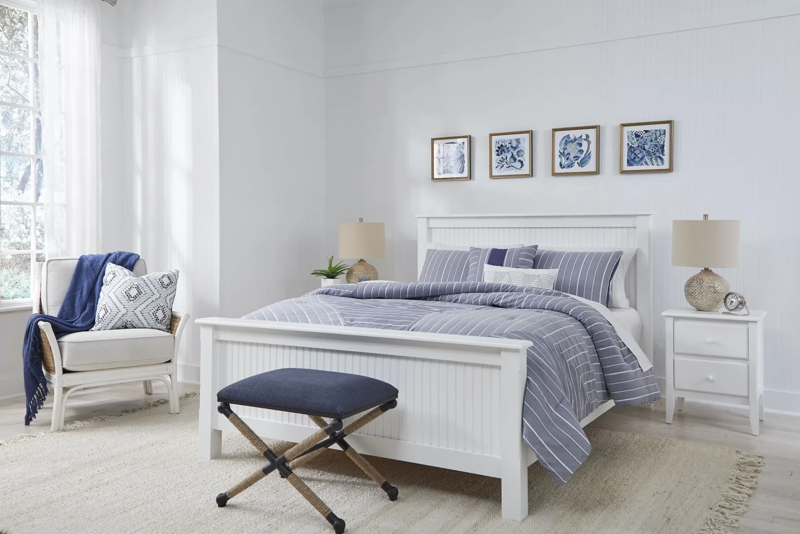 Braydon Navy Bench
