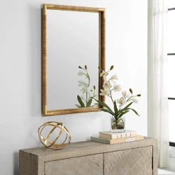 Farah Mirror