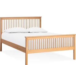 Shaker Queen Spindle Bed