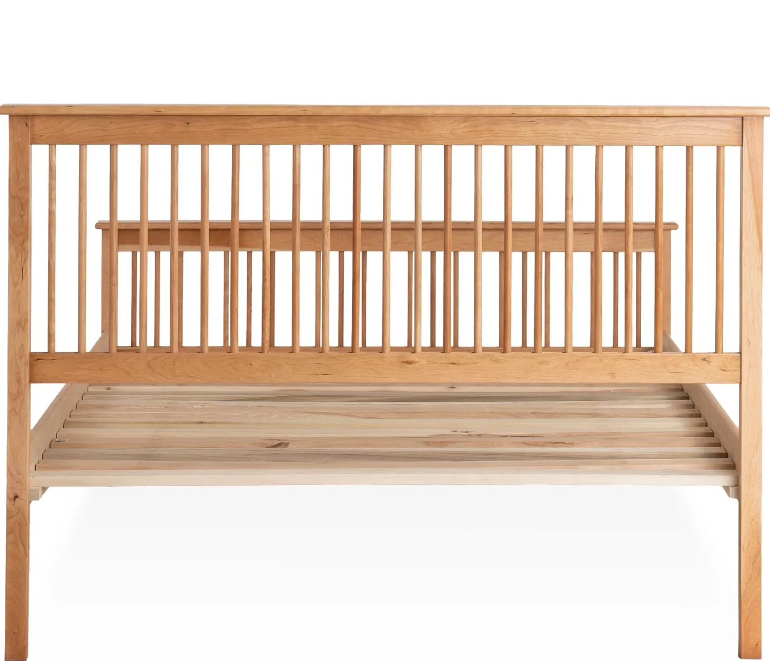 Shaker Queen Spindle Bed